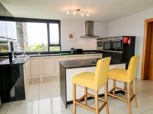3 Harbour View