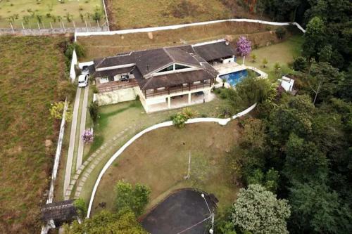 Ch�cara Em Condom�nio Fechado Com Piscina Com Aquecimento Solar