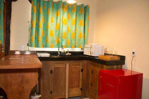 P� Da Serra Su�tes