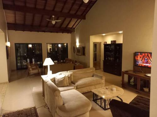 Casa No Lago Igap�. 3 Su�tes. Familiar.