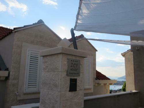 Hostal Dubrovnik Icy Guest House