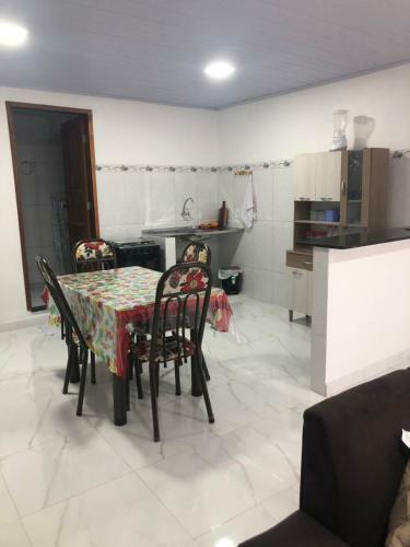 Apartamento Bem Localizado Na Av.principal