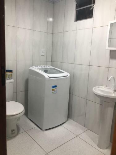 Apartamento Bem Localizado Na Av.principal