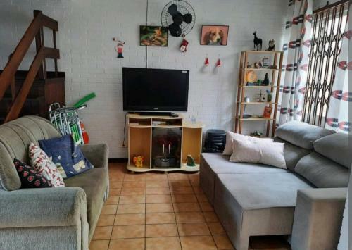 Sobrado De Caiob�