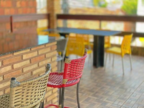 Hostal Suites Riomar