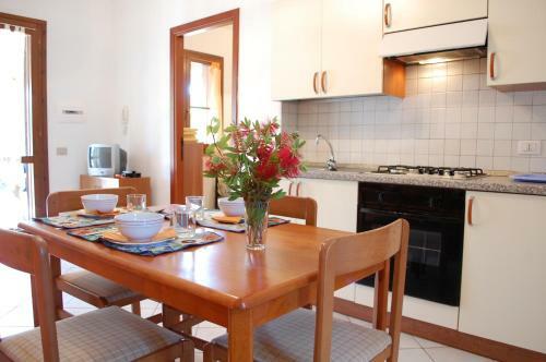 Apartamento Appartamenti Torre Di Chia