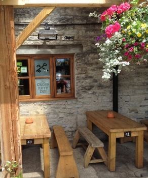 Posada Cross Keys Inn