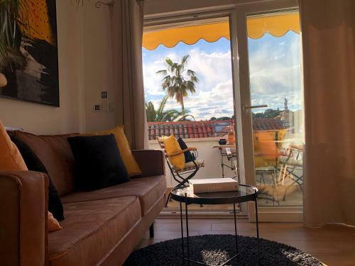 Apartamentos Azamara Old Town Residence