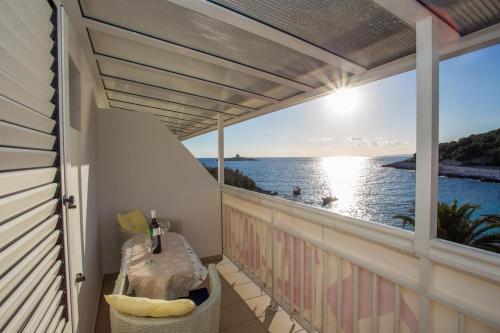 Apartments By The Sea Hvar - 10430