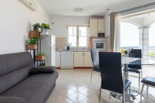 Hostal Apartments Jakic 1