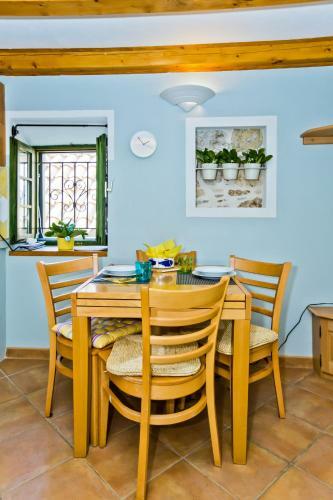 Apartamentos Central Cosy Stone House