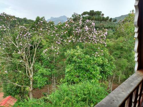 Recanto Mau� - Chal� Azaleia