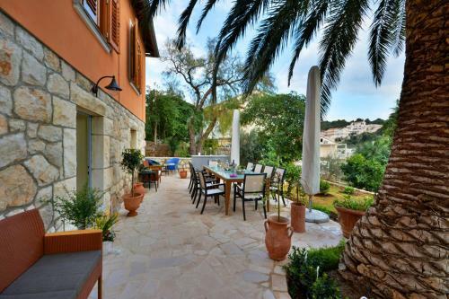 Villa For