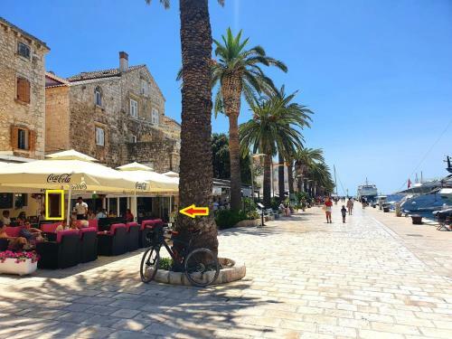 Waterfront Apartment Prosper - Hvar