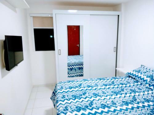 Confort�vel Apartamento Com Piscina 300mt Da Praia