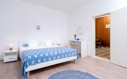 Apartment Nika - Hvar