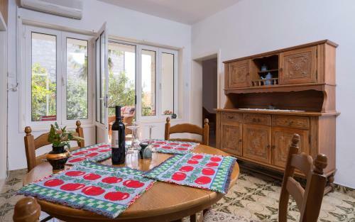 Apartment Nika - Hvar