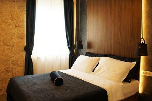 Hostal Hvar Riva Rooms 2
