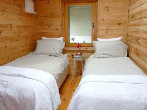 Rock Lodge