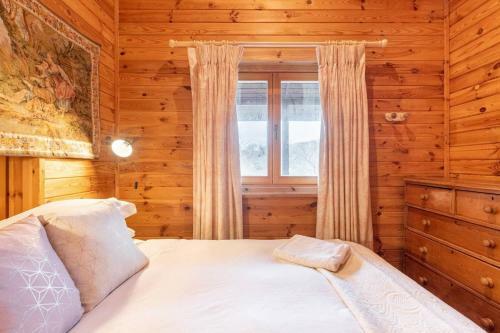 Rock Lodge