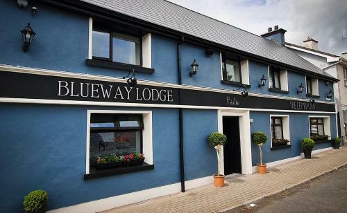 Bed & Breakfast The Leitrim Inn And Blueway Lodge