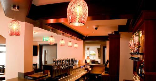 Bed & Breakfast The Leitrim Inn And Blueway Lodge