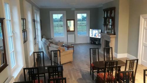 Hostal Clone Manor Farm Guesthouse