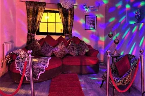 Villa Mount Eagle - Sleeps 24 With Hot Tub