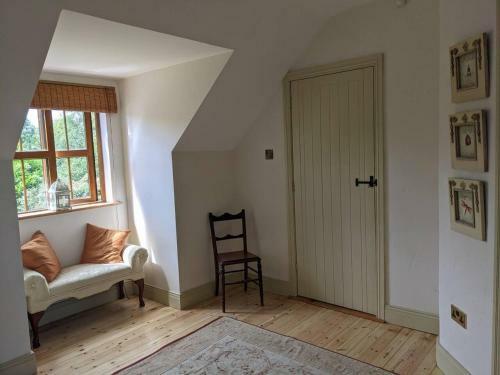 Hostal Downstairs Double Room With Swilly View Shared Large Bathroom