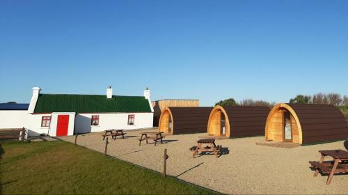 Geraghtys Farmyard Pods