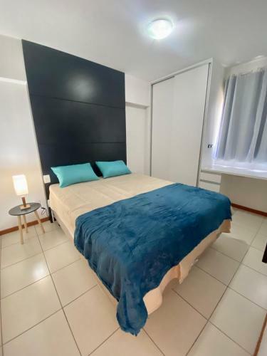 Apartamento Quarto/sala A Uma Quadra Da Praia, Com Vista Mar!