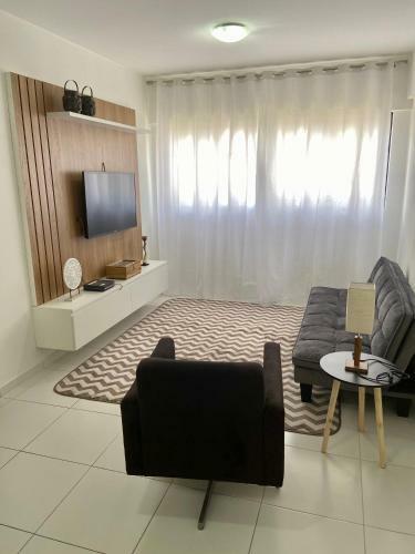 Apartamento Quarto/sala A Uma Quadra Da Praia, Com Vista Mar!