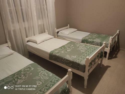 Ref�gio Verde Perto Da Capital Com Internet E Piscina