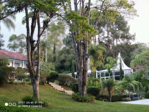 Ref�gio Verde Perto Da Capital Com Internet E Piscina