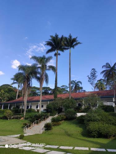 Ref�gio Verde Perto Da Capital Com Internet E Piscina