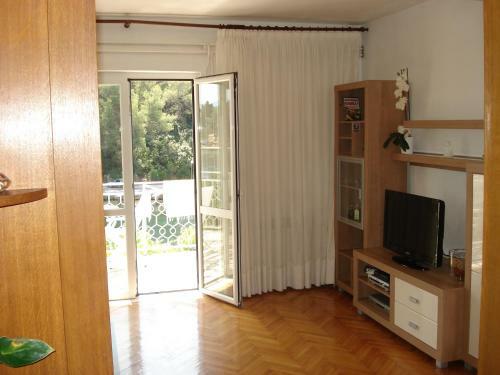 Apartments Luka