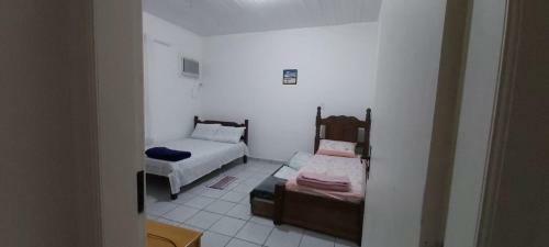 Casa Com Piscina No Centro