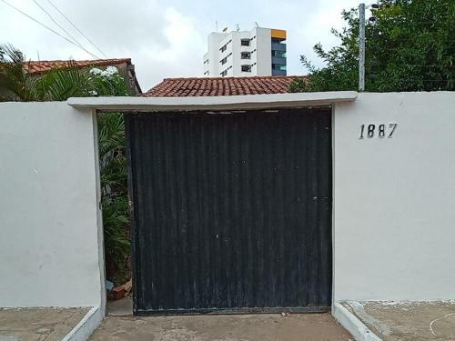 Casa Tropic�lias