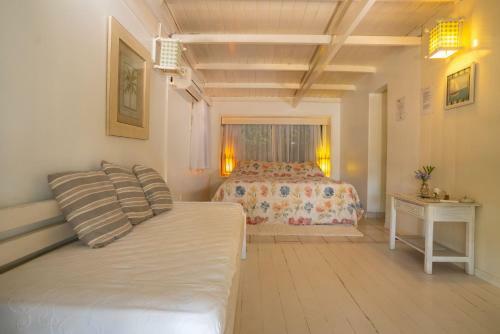 Hostal Ilha Do Papagaio Adventures