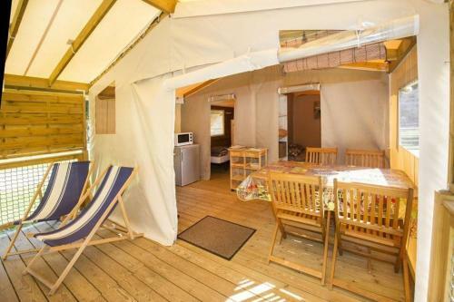 Camping Du Pont De Braye