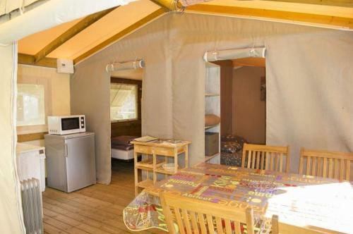 Camping Du Pont De Braye