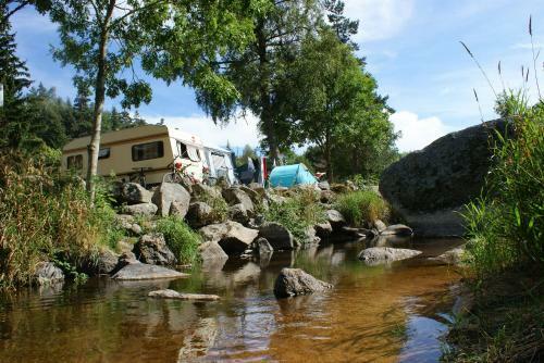 Camping Du Pont De Braye