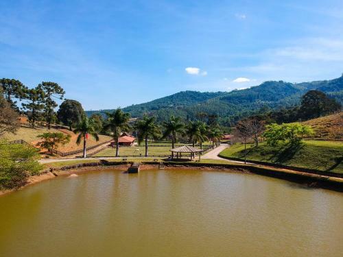 Casa Gourmet Na Fazenda Com Jacuzzi E Churrasqueira