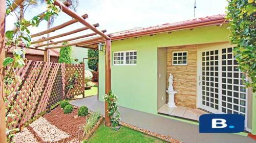 Casa Cat�nia