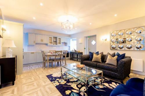 Queens Brook Apartment