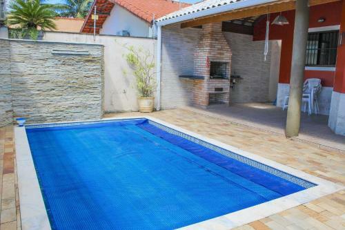 P002 - Casa Com 3 Dormit�rios Piscina E Churrasqueira