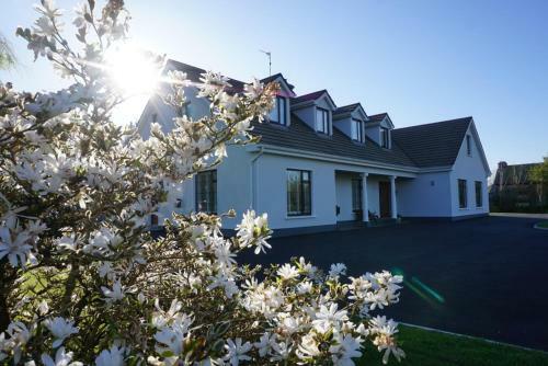 Crossriver Bed And Breakfast