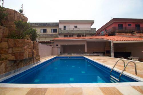 Peruibe Casa C Churrasq E Piscina A 200m Da Praia