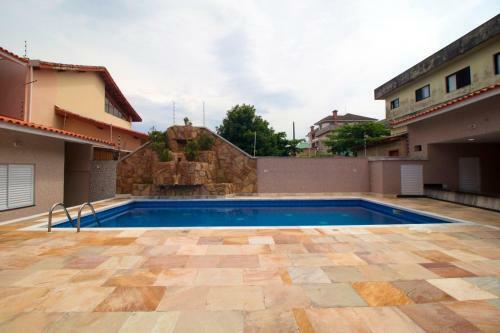 Peruibe Casa C Churrasq E Piscina A 200m Da Praia
