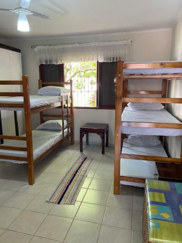 Casa Agrad�vel Com Piscina, A Poucos Passos Da Praia